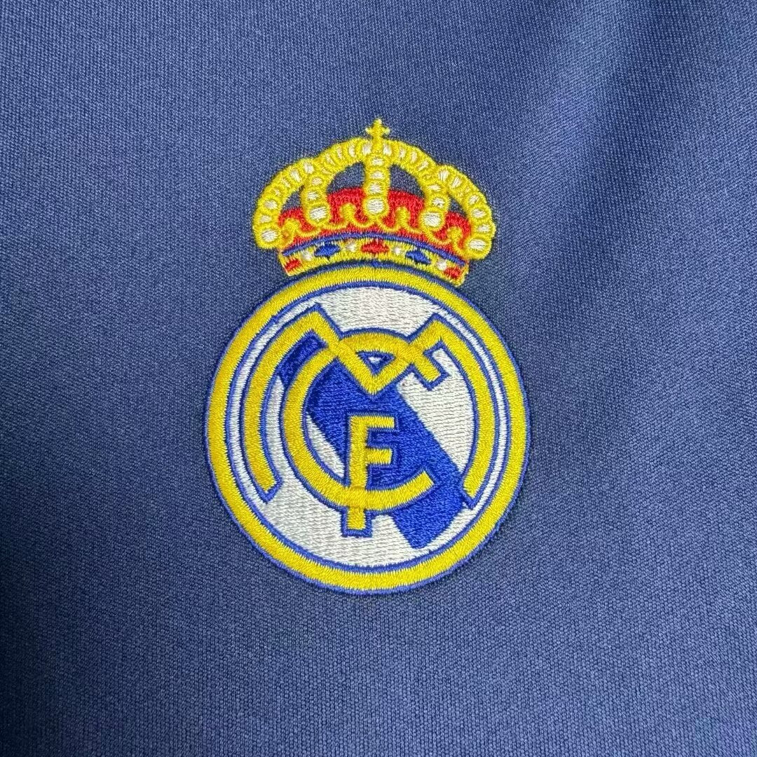 Real Madrid Away Retro Jersey 2005/06