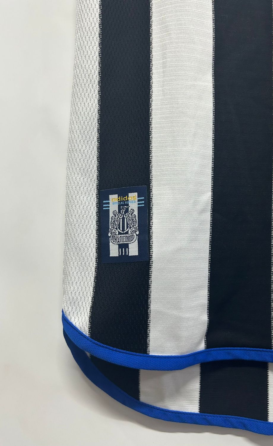 Newcastle United Home Retro Jersey 2000/01