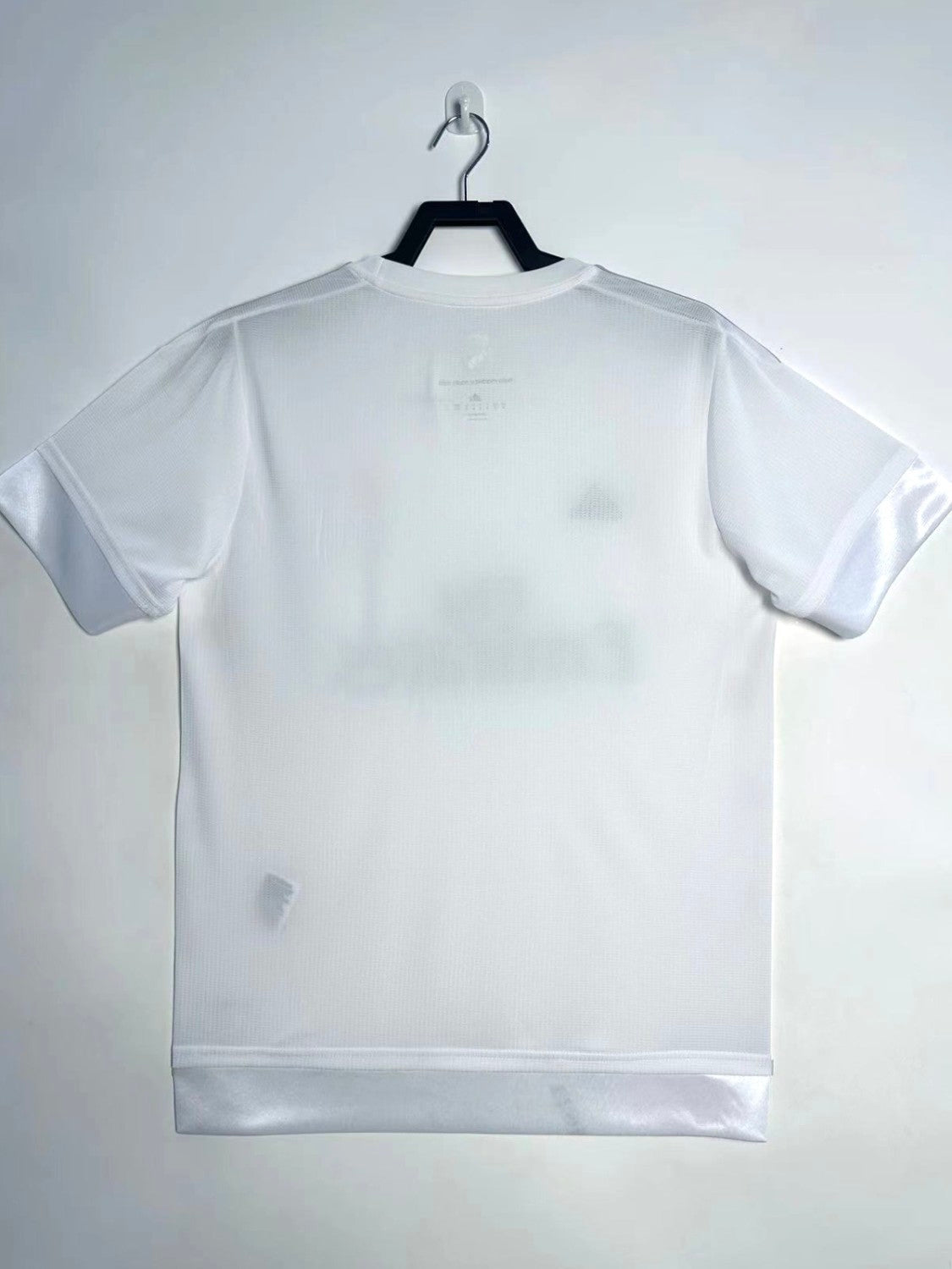 Real Madrid Home Retro Jersey 2015/16