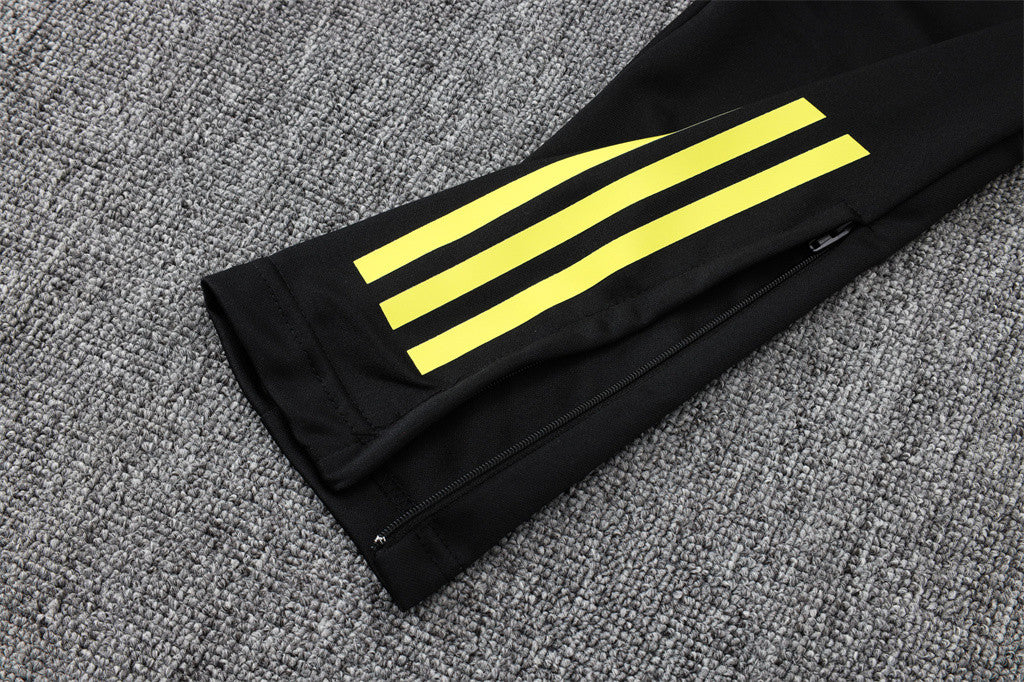 Manchester United Training Pants 25/26