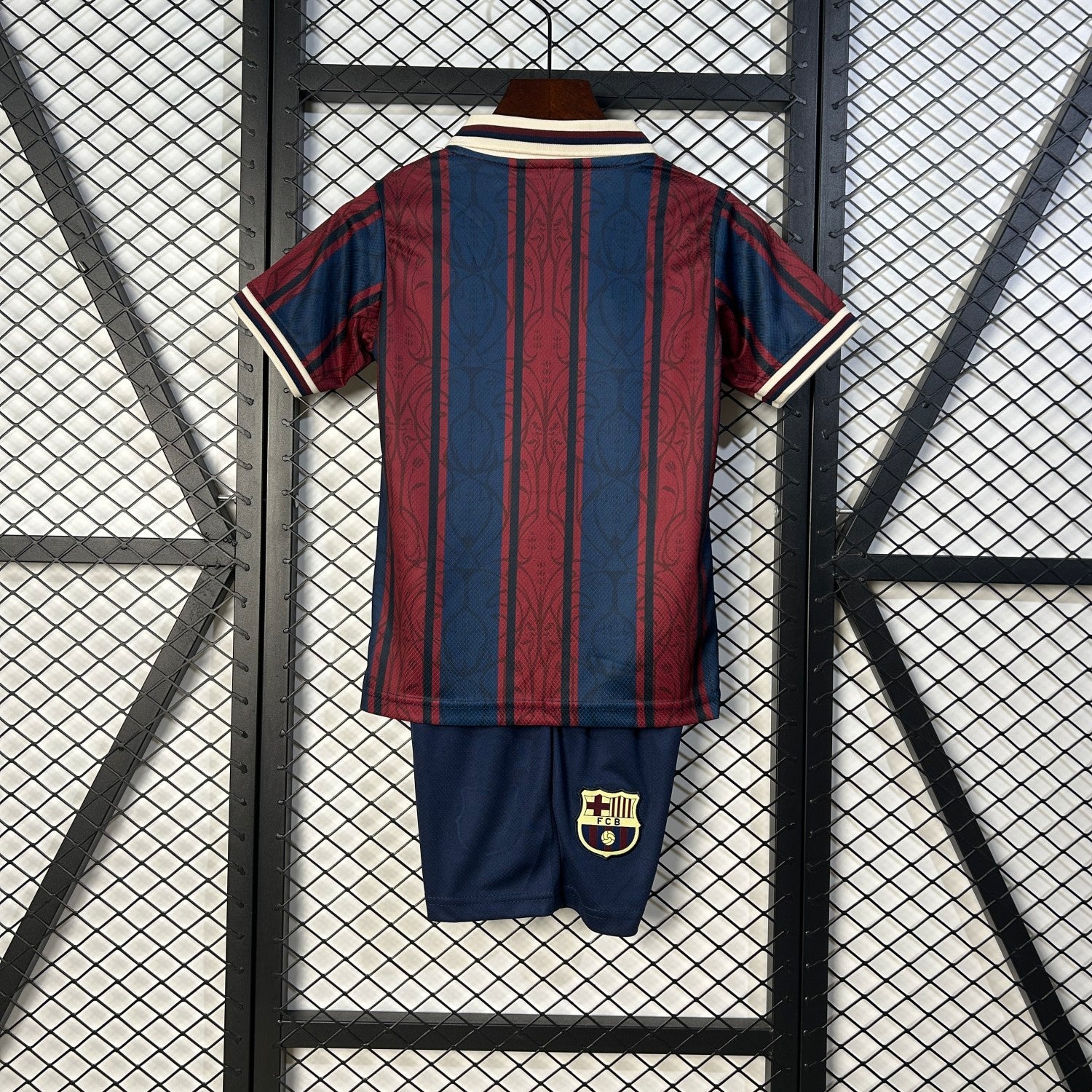 Barcelona Modernist Men Polo Kids Suit 25/26