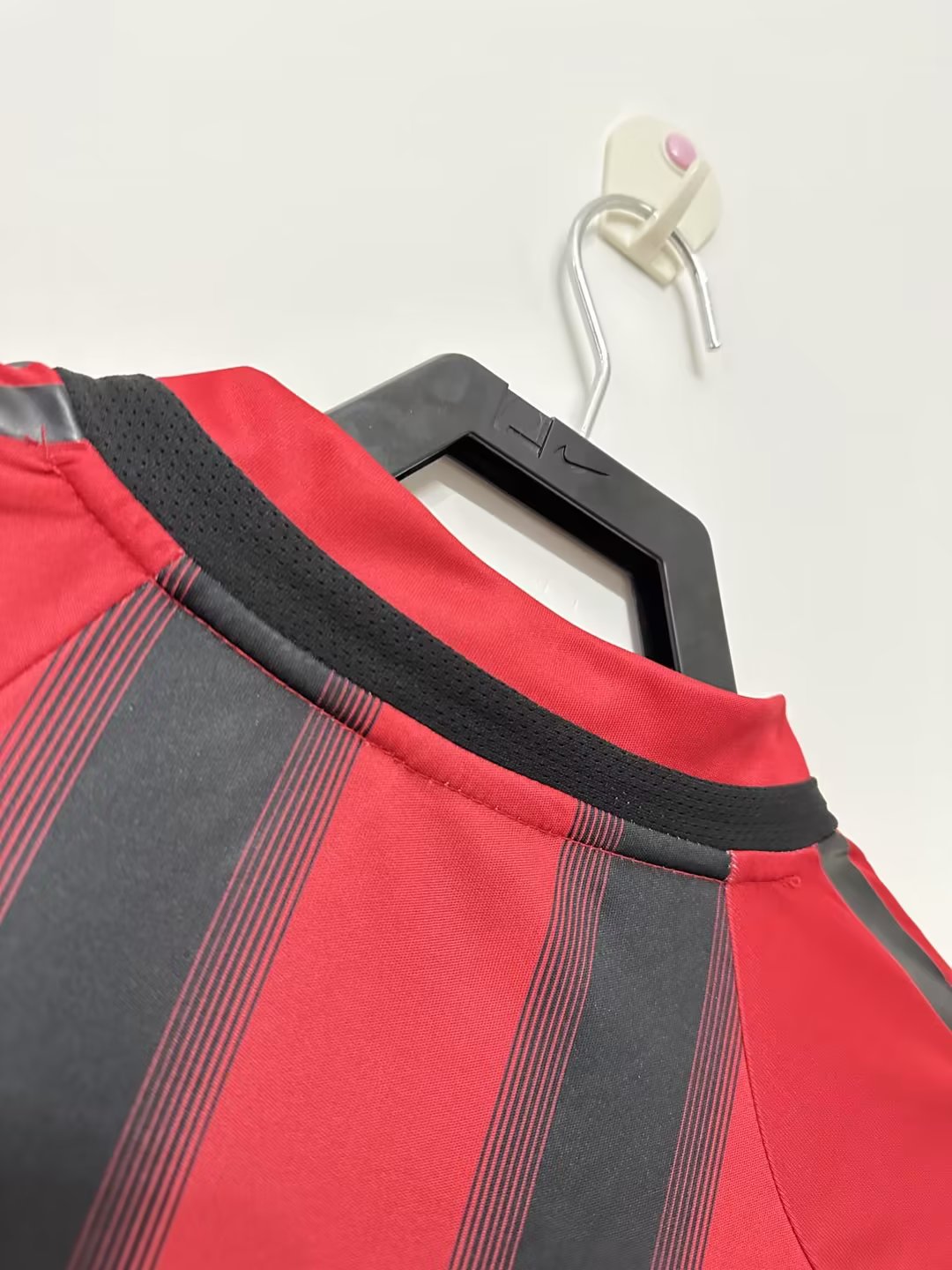 AC Milan Home Retro Jersey 2004/05