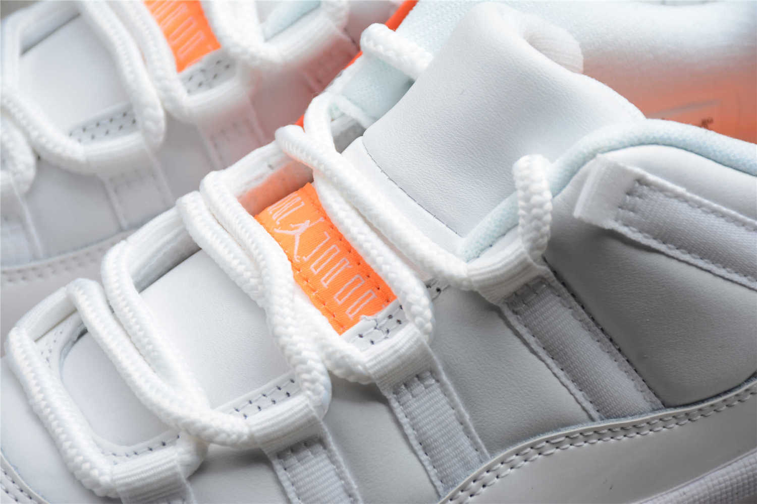 Air Jordan 11 Low ’Bright Citrus’ WMNS AJ11 AH7860-139