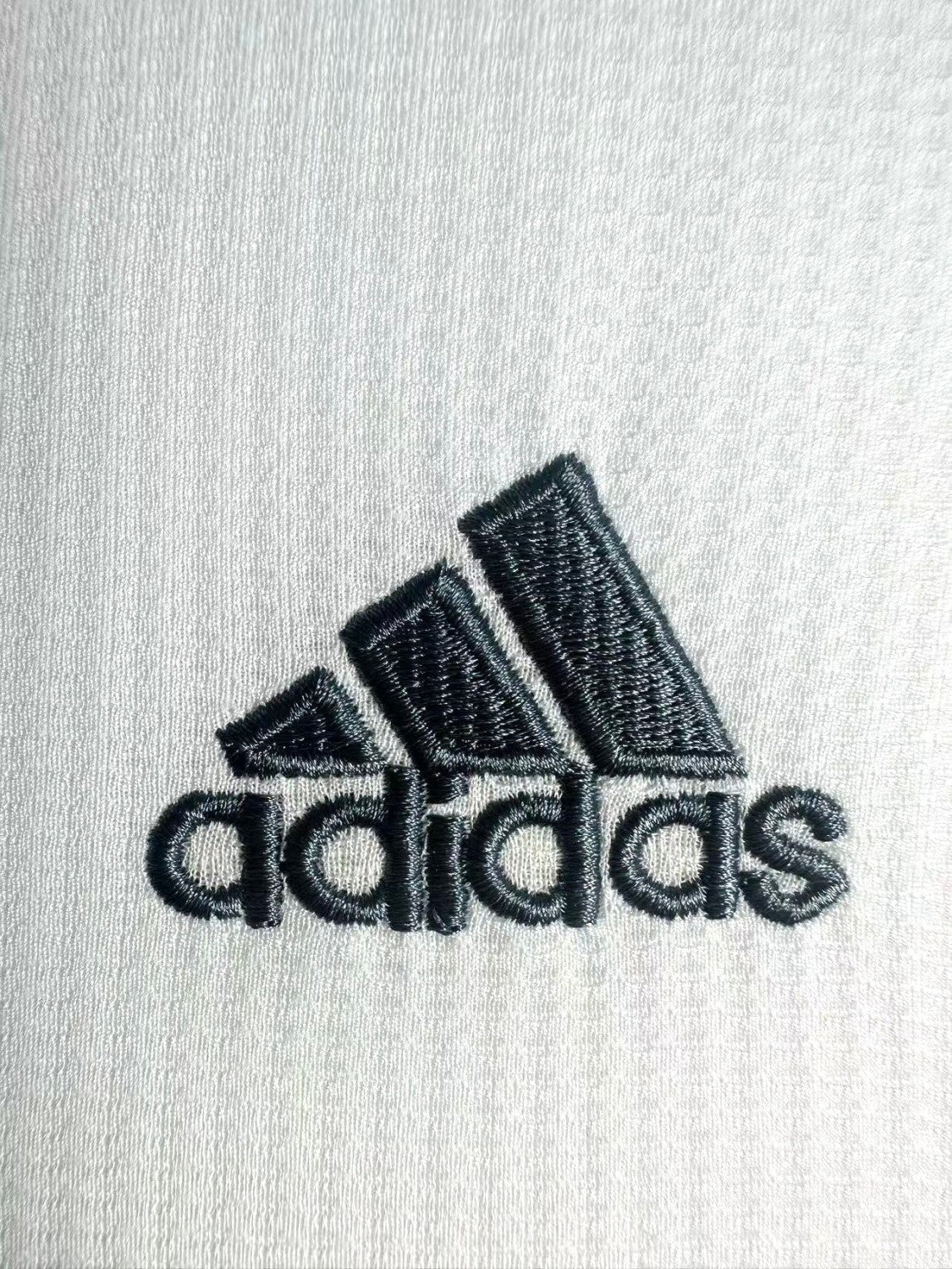 Real Madrid Home Retro Jersey 2015/16