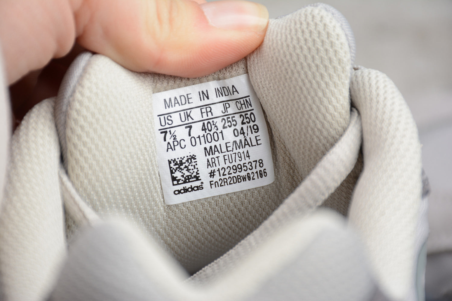 Yeezy 700 V2 Gray FU7914