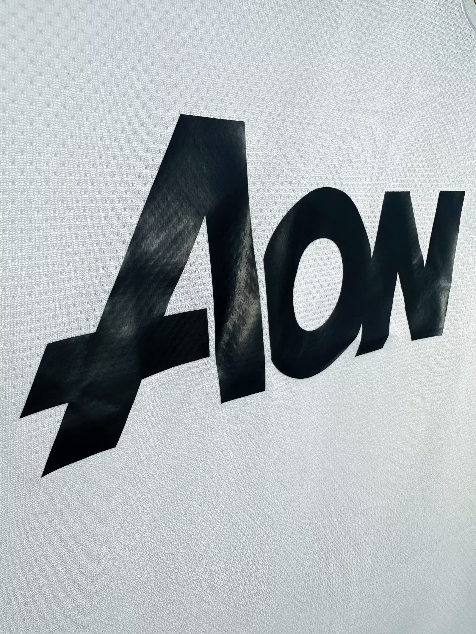 Manchester United Champions' League Third Long Sleeve Retro Jersey 2011/12