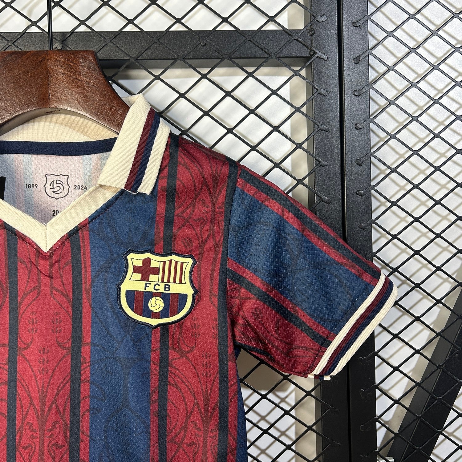 Barcelona Modernist Men Polo Kids Suit 25/26