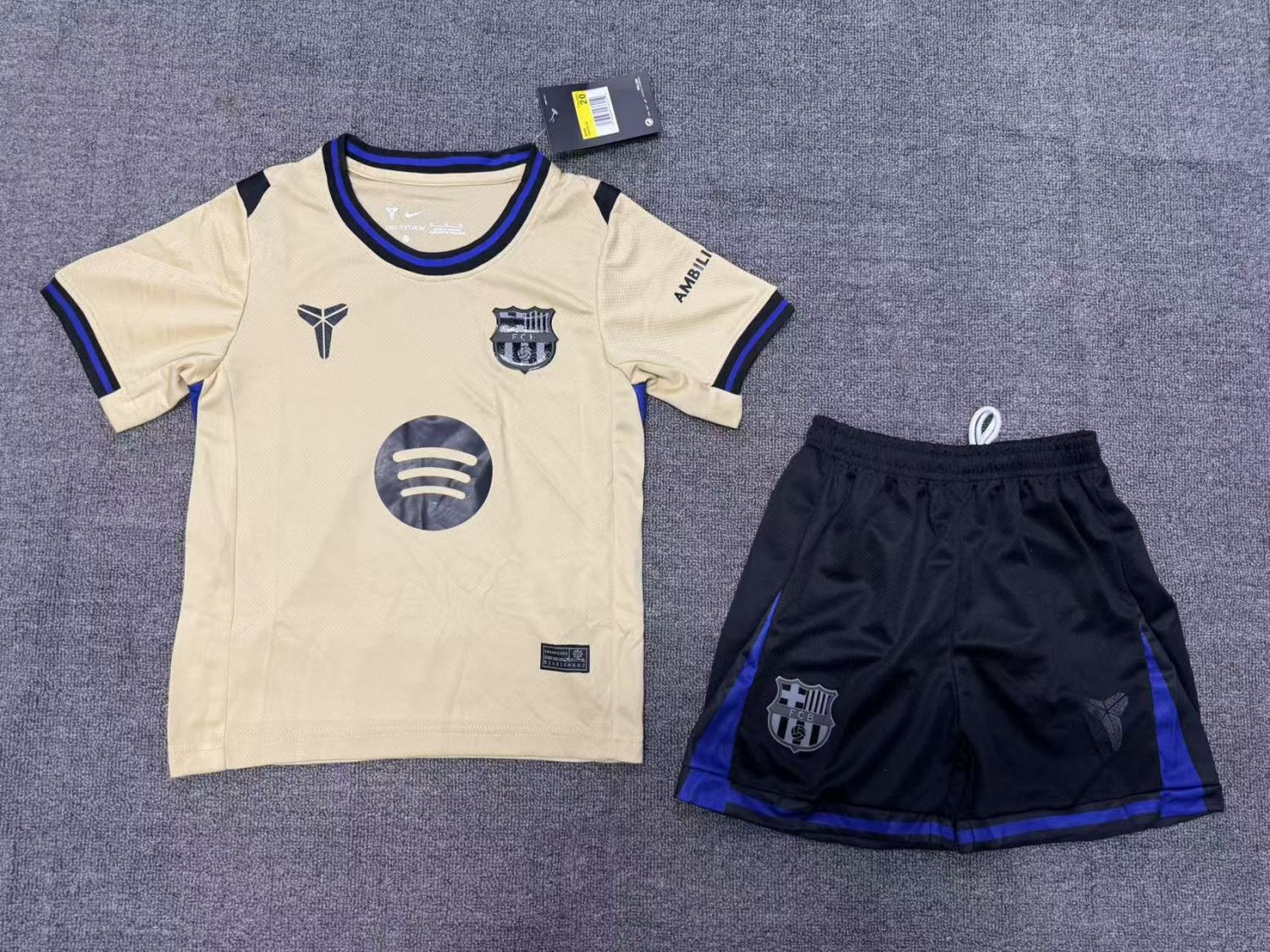Barcelona Away Kids Suit & Socks 25/26