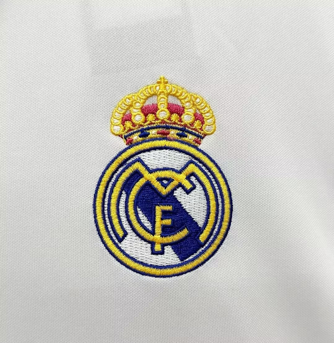Real Madrid Home Retro Jersey 2016/17
